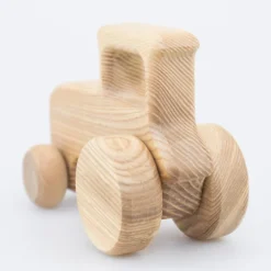 Bulldog aus Holz