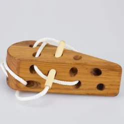 Fädelspiel Käse