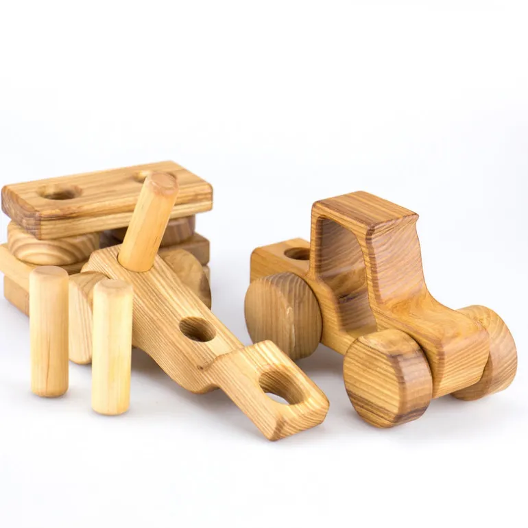 Holztraktor zum Stecken