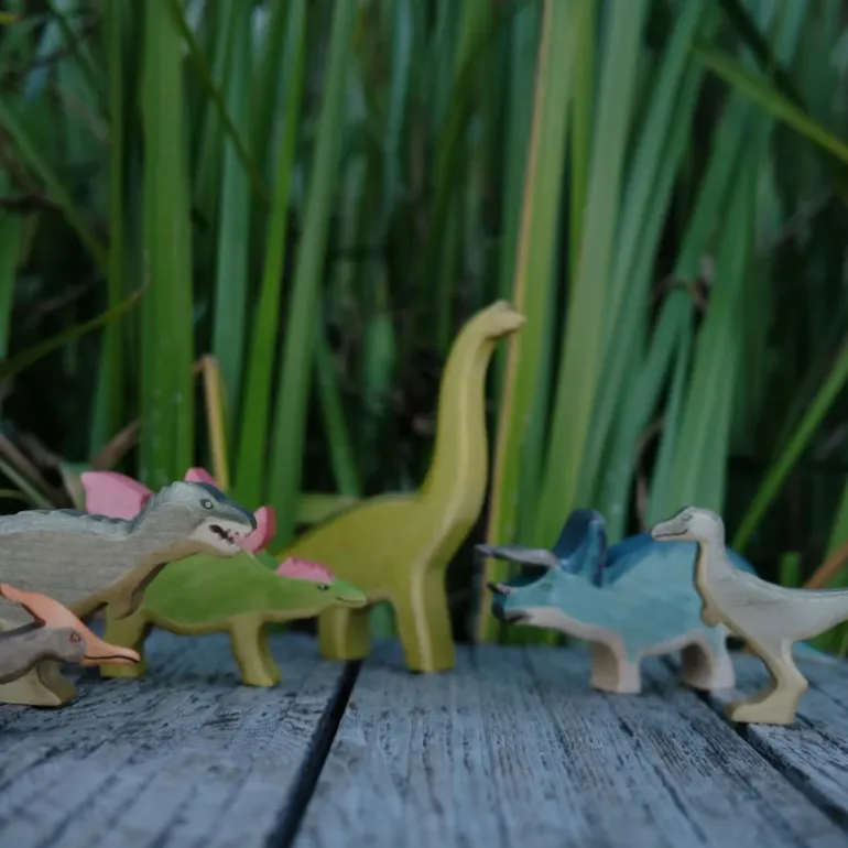 Holzwald Holzfigur Brachiosaurus