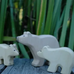 Holzwald Holzfigur Eisbär