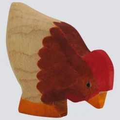 Holzwald Holzfigur Huhn pickend