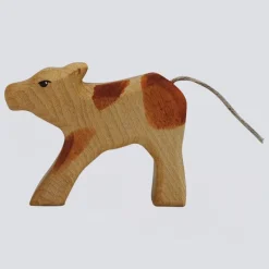 Holzwald Holzfigur Kalb trinkend
