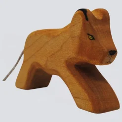 Holzwald Holzfigur Löwe klein