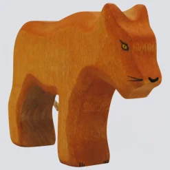 Holzwald Holzfigur Löwin