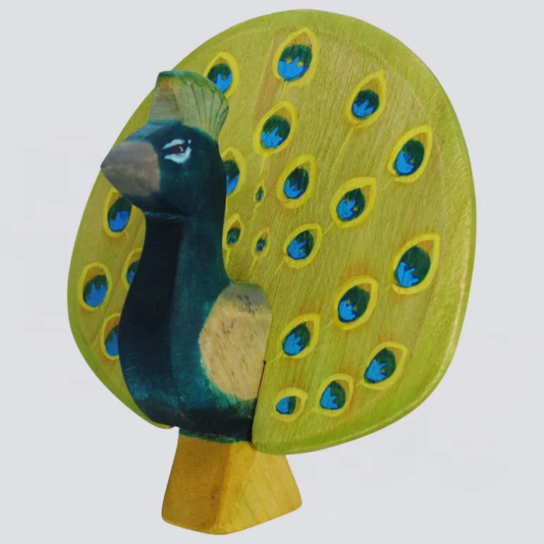 Holzwald Holzfigur Pfau mit Rad