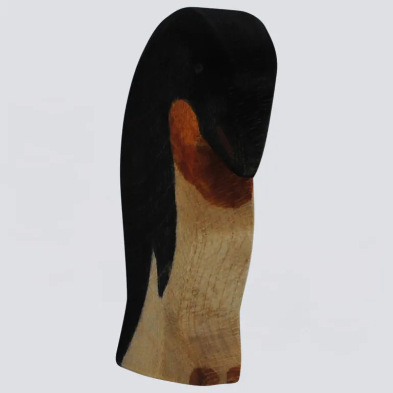 Holzwald Holzfigur Pinguin Kopf tief