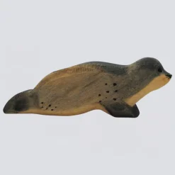 Holzwald Holzfigur Seehund liegend