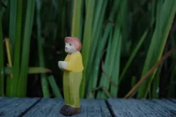 Holzwald Holzfigur Sohn