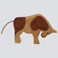 Holzwald Holzfigur Stier braun
