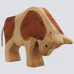 Holzwald Holzfigur Stier braun