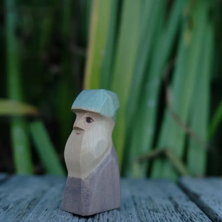 Holzwald Holzfigur Zwerg Anton