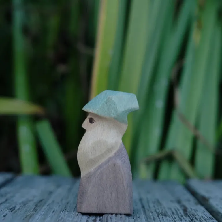Holzwald Holzfigur Zwerg Anton