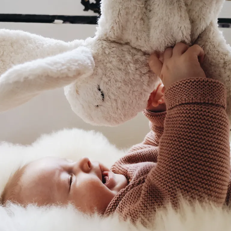 Kuscheltier Hase klein weiß mit Inlett