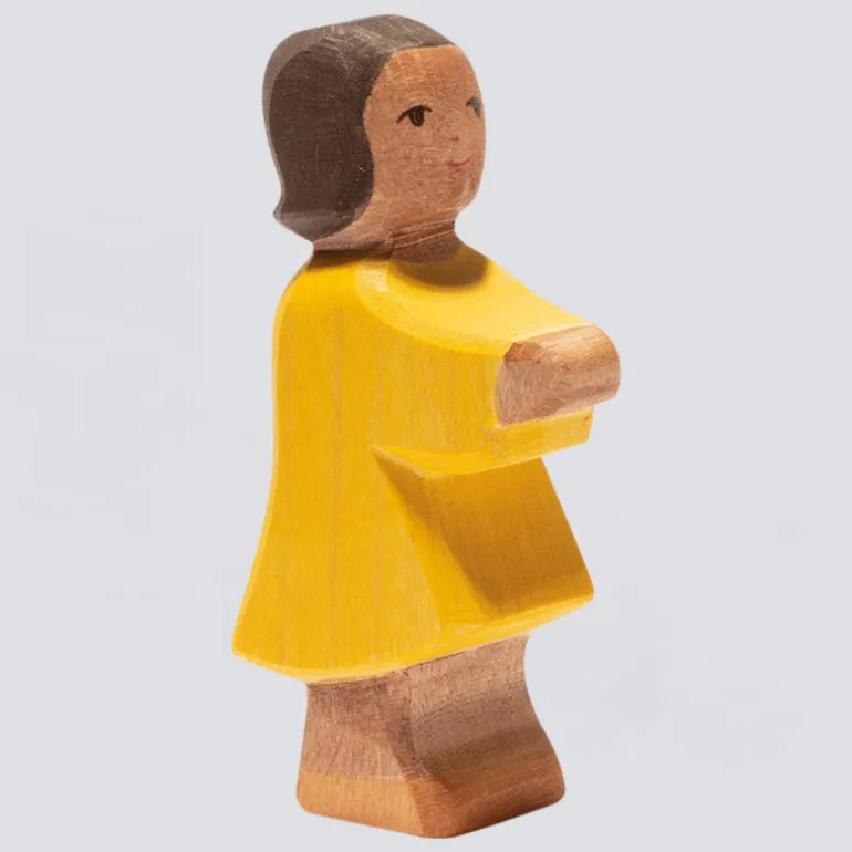 Ostheimer Holzfigur Tochter 2