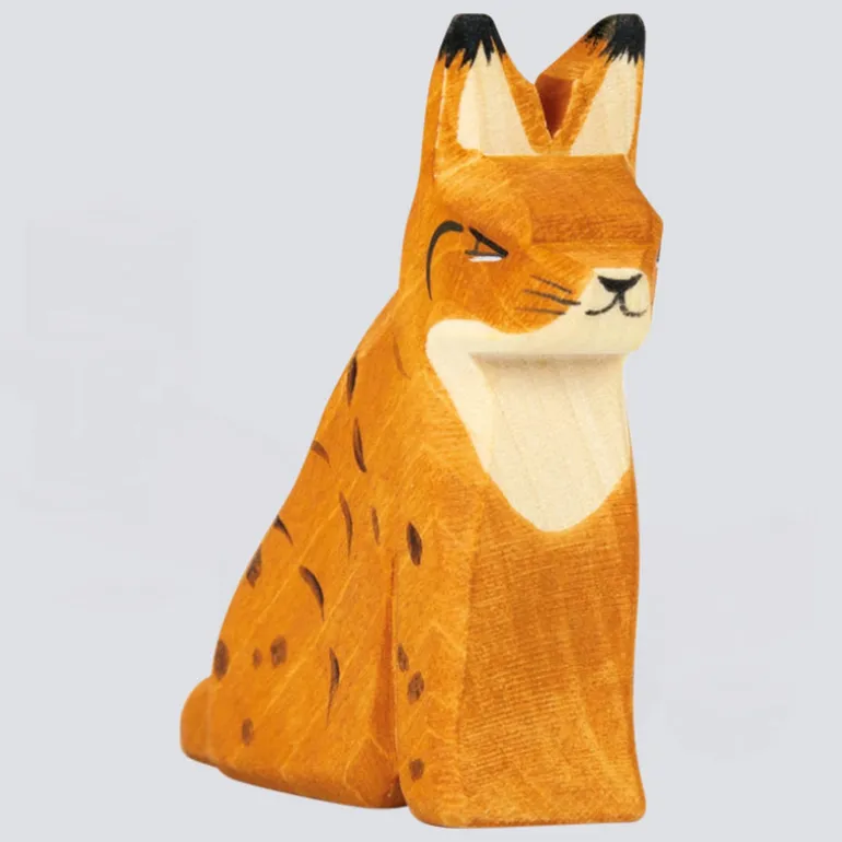 Ostheimer Luchs sitzend