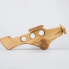 Privatjet aus Holz